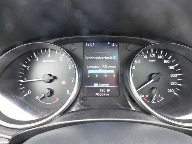 Nissan Qashqai 1.3 DIG-T Urban Edition