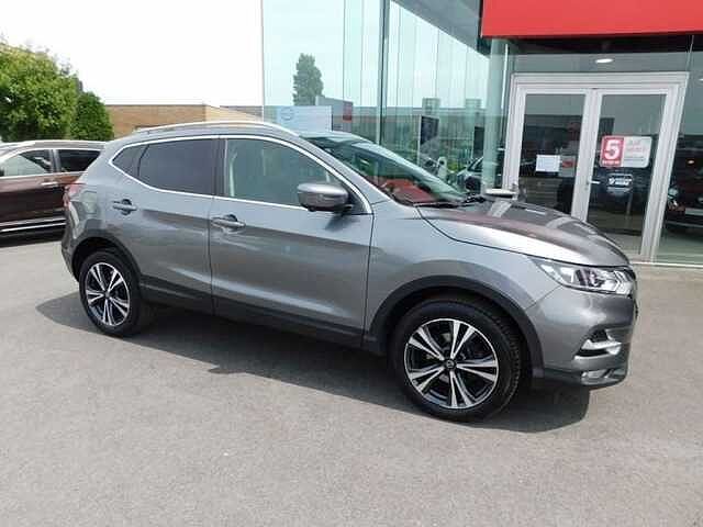 Nissan Qashqai 1.3 DIG-T N-Connecta