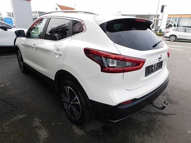 Nissan Qashqai 1.3 DIG-T N-Connecta  3 JAAR WAARBORG