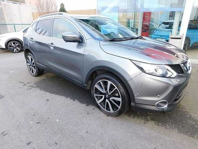 Nissan Qashqai 1.2 DIG-T Tekna Xtronic AUTOMAAT