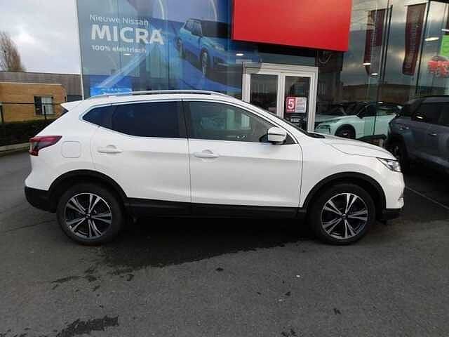 Nissan Qashqai 1.3 DIG-T N-Connecta  3 JAAR WAARBORG