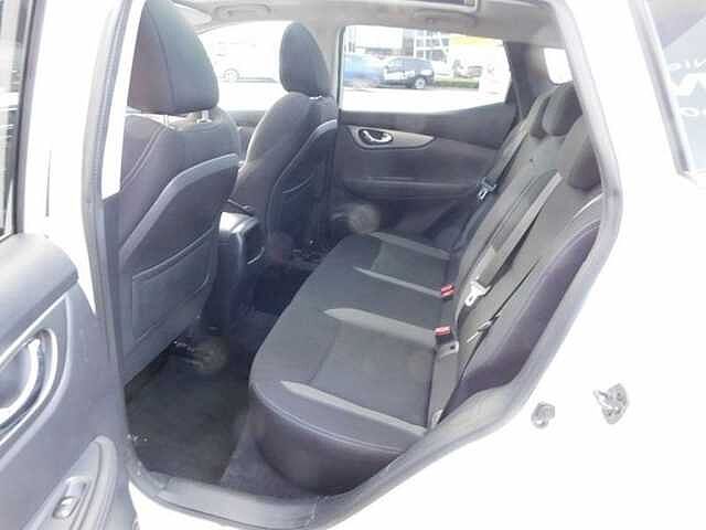 Nissan Qashqai 1.3 DIG-T N-Connecta  3 JAAR WAARBORG