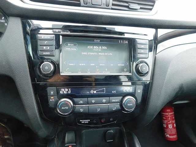 Nissan Qashqai 1.3 DIG-T URBAN EDITION  5 JAAR WAARBORG