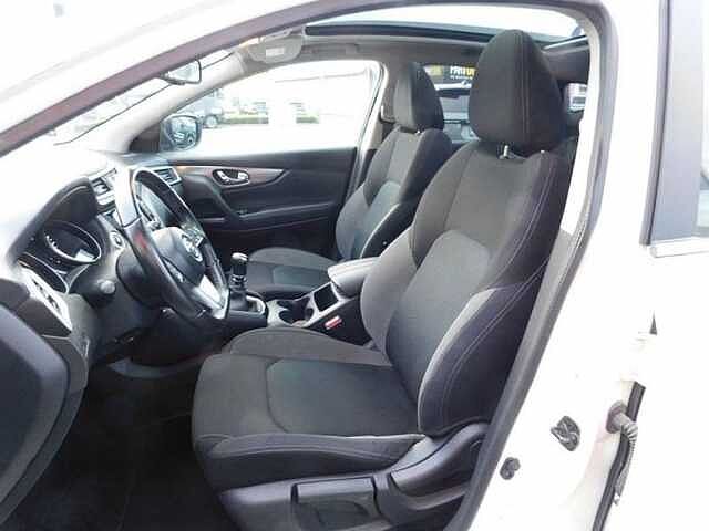 Nissan Qashqai 1.3 DIG-T N-Connecta  3 JAAR WAARBORG