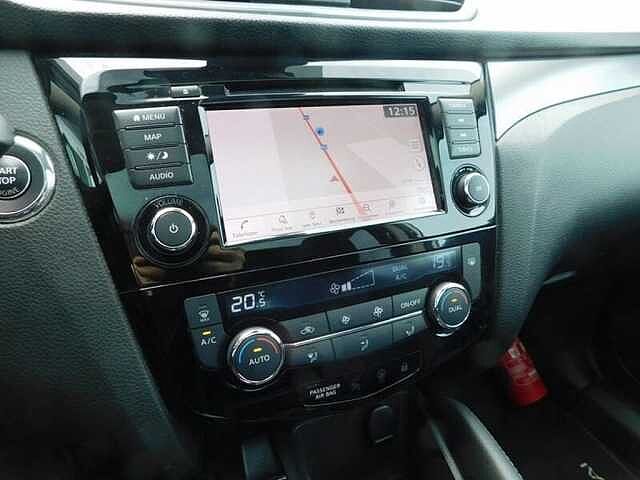 Nissan Qashqai 1.3 DIG-T N-Connecta  3 JAAR WAARBORG