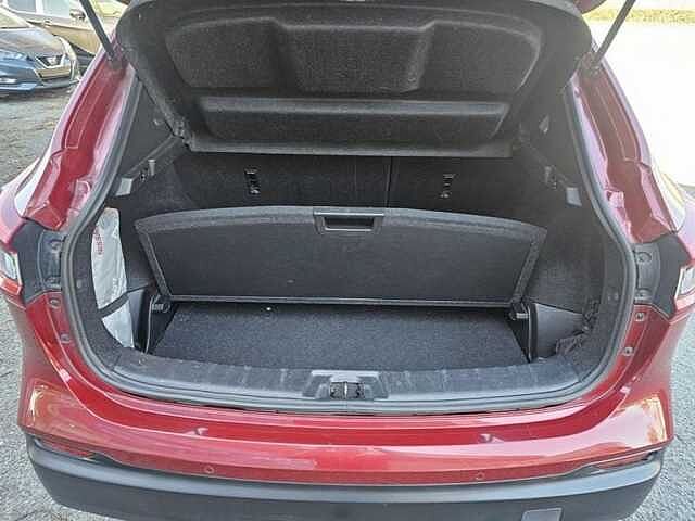 Nissan Qashqai 1.2 DIG-T N-Connecta  2 JAAR WAARBORG