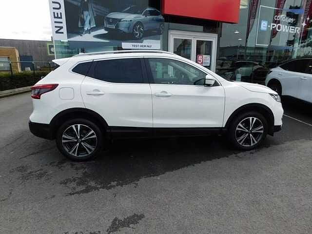 Nissan Qashqai 1.3 DIG-T N-Connecta  3 JAAR WAARBORG