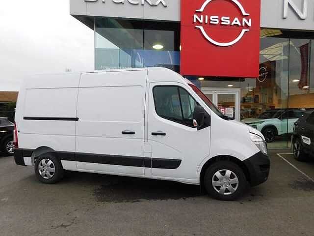 Nissan Interstar 2.3 dCi L2H2 3T5 N-Connecta  AUTOMAAT  DEMOWAGEN  40KM