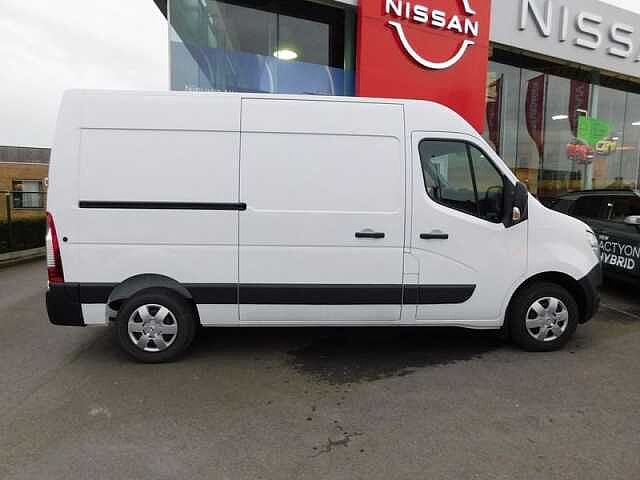 Nissan Interstar 2.3 dCi L2H2 3T5 N-Connecta  AUTOMAAT  DEMOWAGEN  40KM