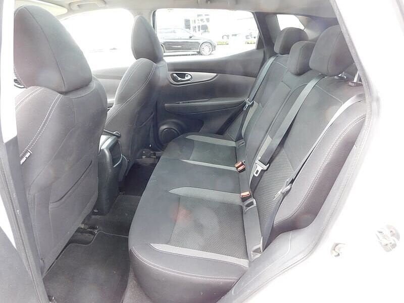 Nissan Qashqai 1.3 DIG-T N-Connecta  3 JAAR WAARBORG