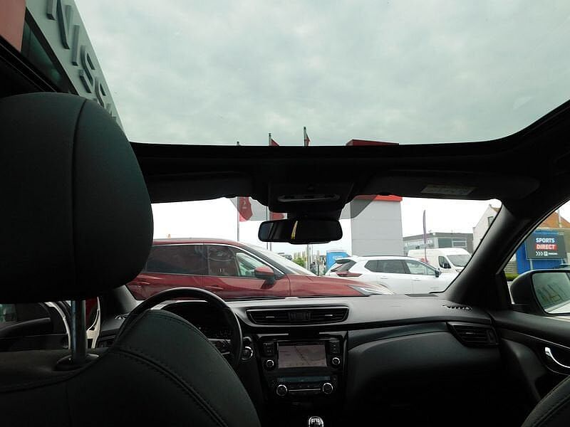 Nissan Qashqai 1.3 DIG-T N-TEC  5 JAAR WAARBORG