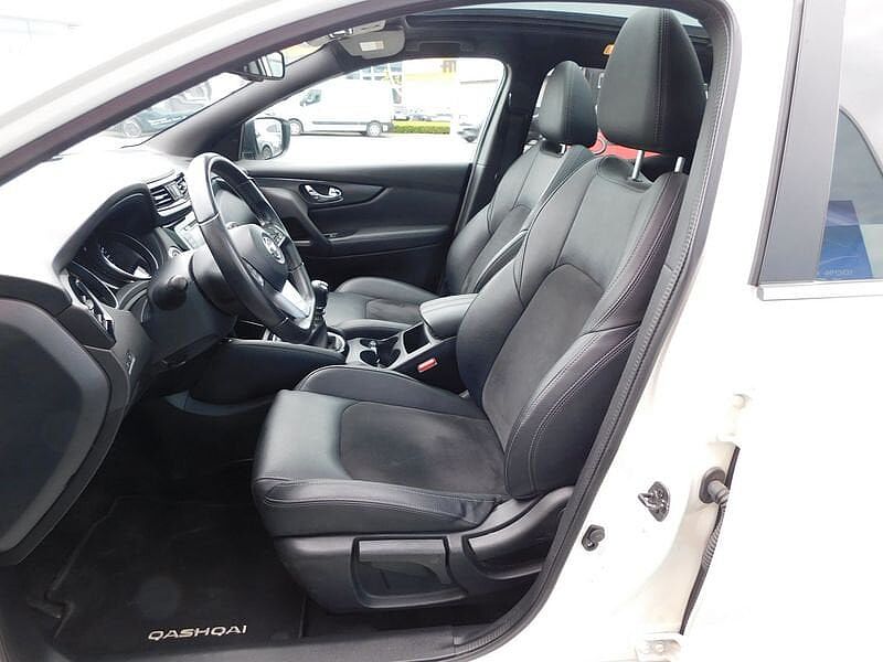Nissan Qashqai 1.3 DIG-T N-TEC  5 JAAR WAARBORG