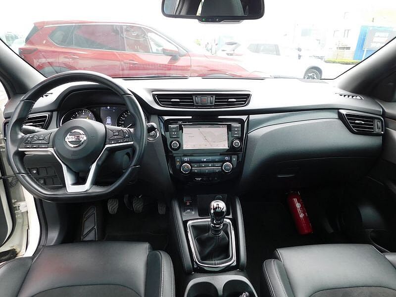 Nissan Qashqai 1.3 DIG-T N-TEC  5 JAAR WAARBORG