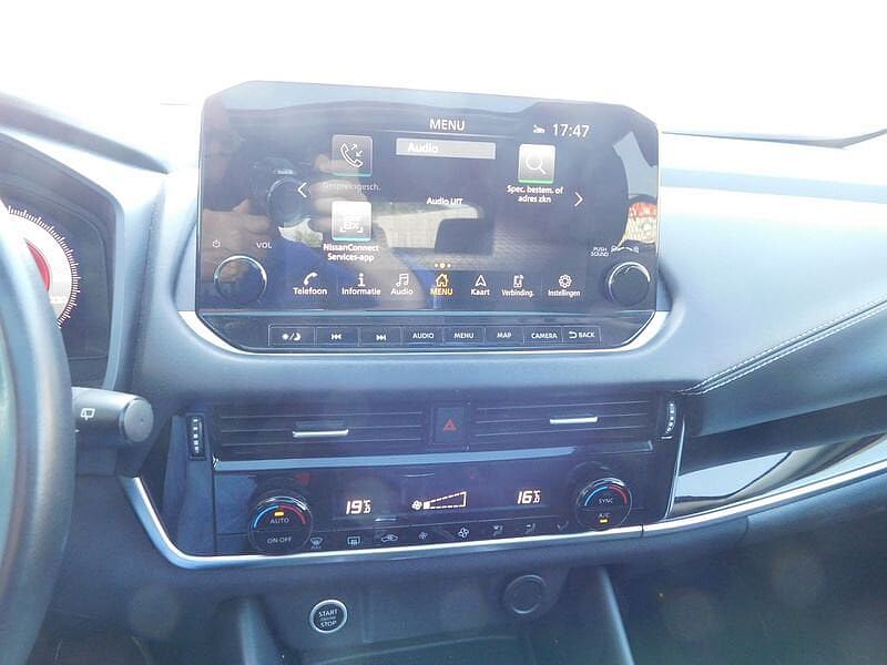 Nissan Qashqai 1.3 Mild-Hybrid N-Connecta  5 JAAR WAARBORG