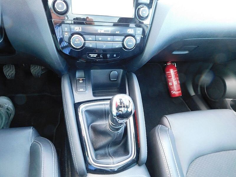 Nissan Qashqai 1.3 DIG-T Tekna   52000 km  3 JAAR WAARBORG