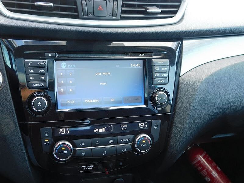 Nissan Qashqai 1.2 DIG-T N-CONNECTA  2 JAAR WAARBORG