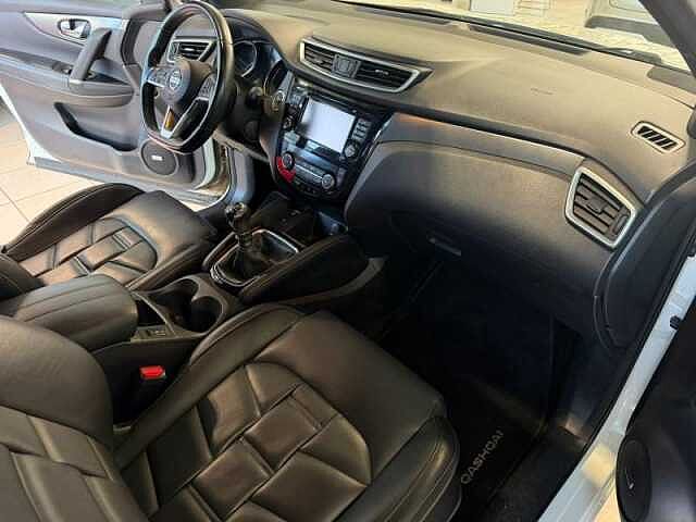 Nissan Qashqai Tekna 1.2 DIG-T