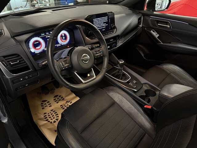 Nissan Qashqai TEKNA + DESIGN PACK