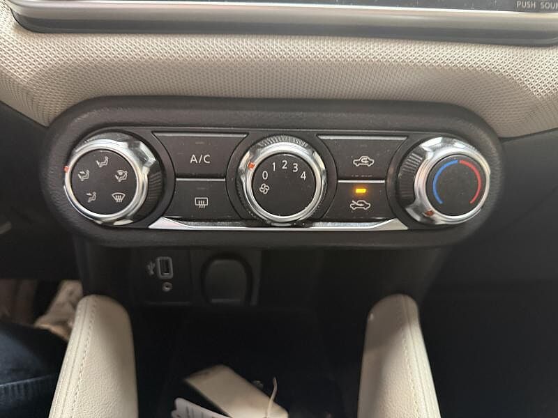 Nissan Micra 1.0 5P