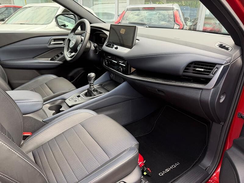 Nissan Qashqai MY23 Mild-Hybrid 140 MT 2WD Te