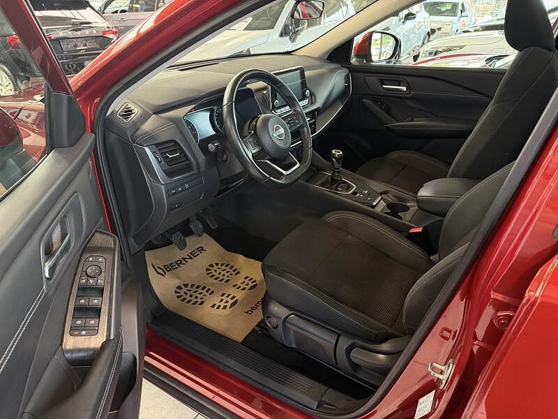 Nissan Qashqai Acenta + Design Pack