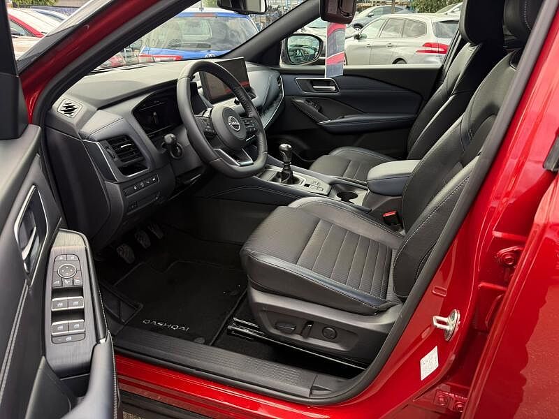 Nissan Qashqai MY23 Mild-Hybrid 140 MT 2WD Te