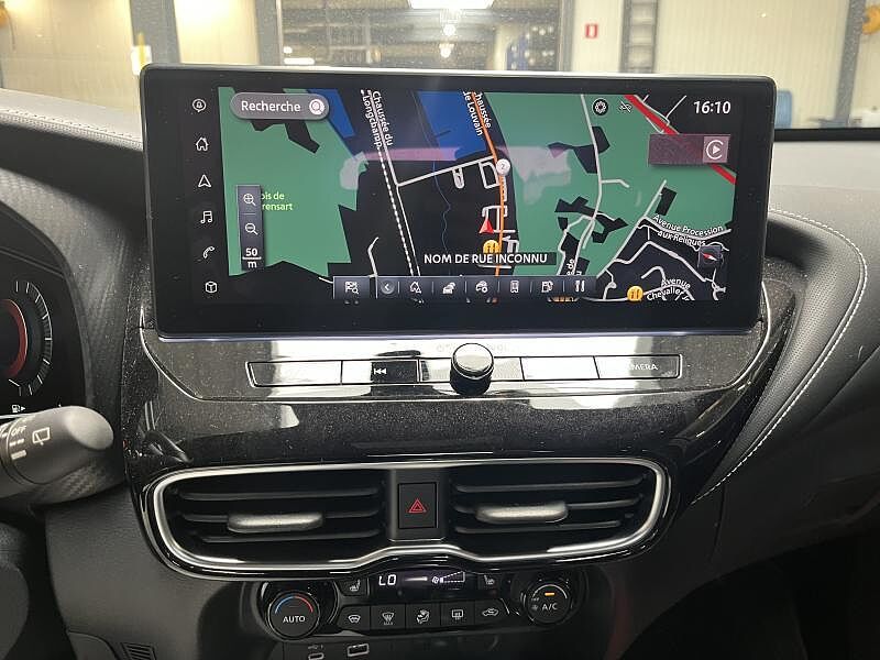 Nissan Juke TEKNA *HYBRIDE* 143 CV