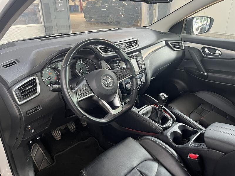 Nissan Qashqai TEKNA 1.3 DIGT 103 kW