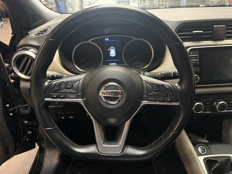 Nissan Micra 1.0 5P