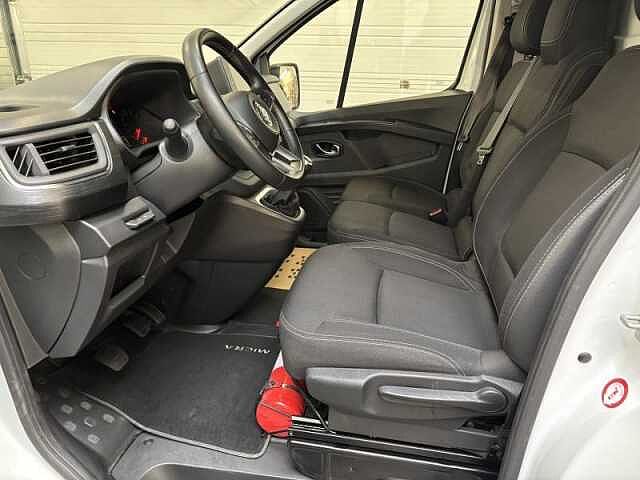 Nissan Interstar N-CONNECTA + Pack Cargo VAN L2H1 3t1