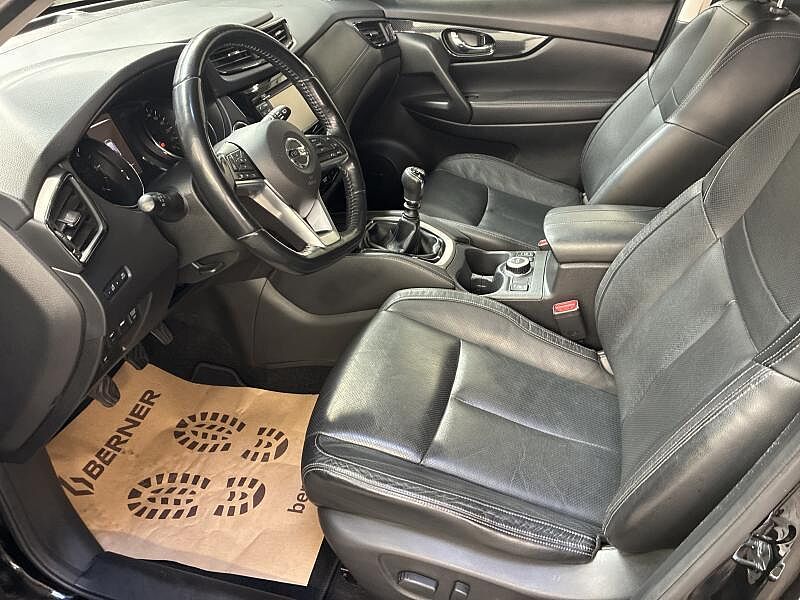 Nissan X-Trail TEKNA 4x4