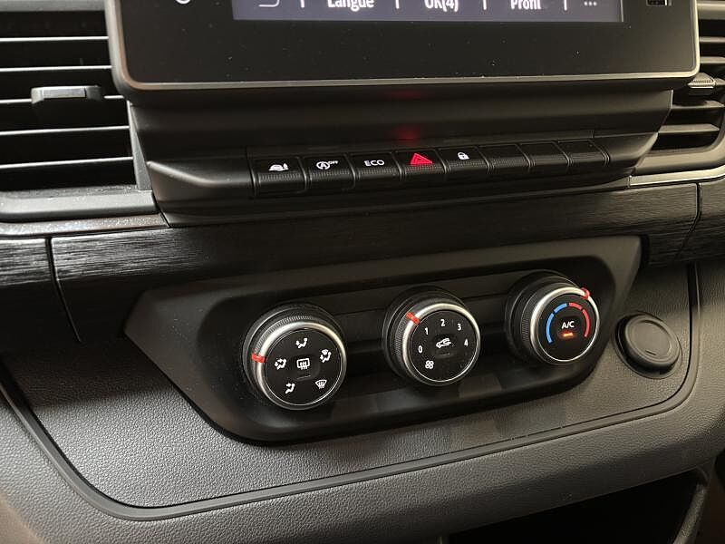 Nissan Interstar N-CONNECTA + Pack Cargo VAN L2H1 3t1