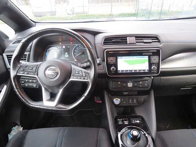 Nissan Leaf 40 kWh N-Connecta
