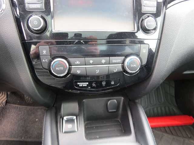 Nissan Qashqai Qashqai 1.2 DIG-T N-Connecta