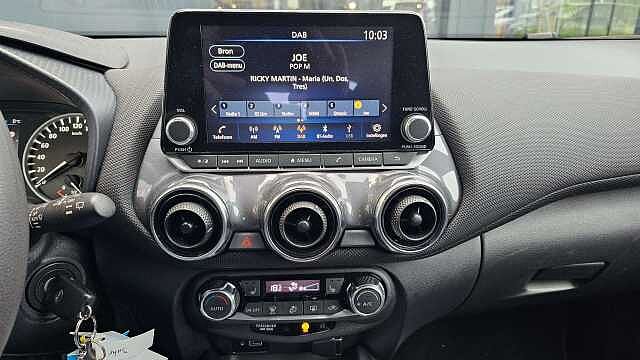 Nissan Juke Juke 1.0 DIG-T 2WD Acenta (EU6AP)