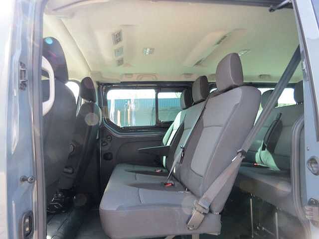 Nissan Primastar Primastar Tekna L2H1 Aut 8 Plaatsen