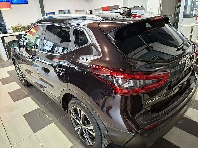 Nissan Qashqai Qashqai 1.3 DIG-T N-Connecta