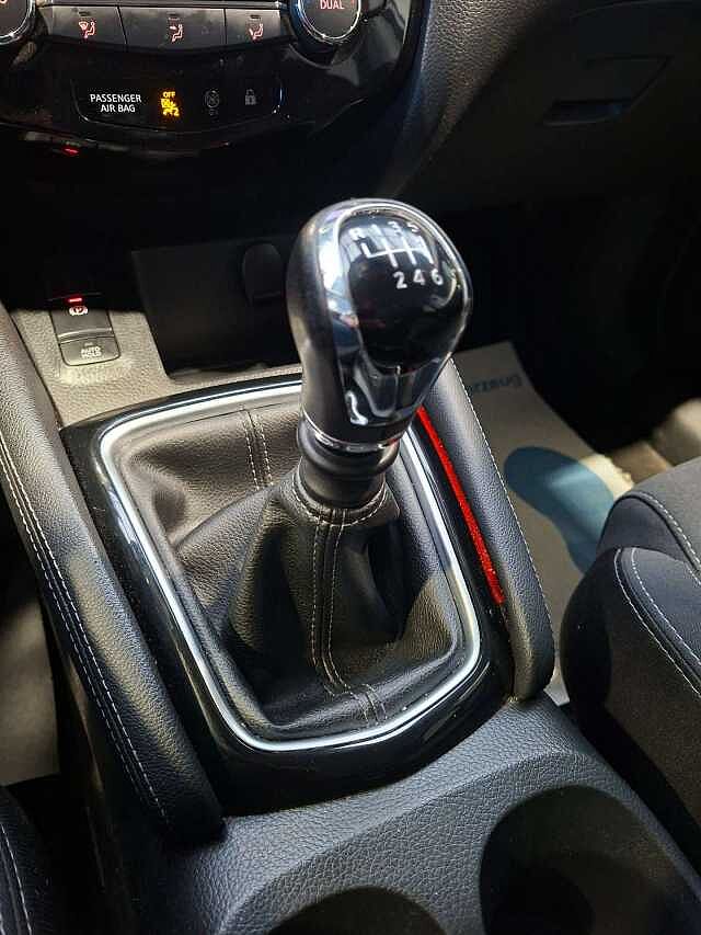 Nissan Qashqai Qashqai 1.3 DIG-T N-Connecta