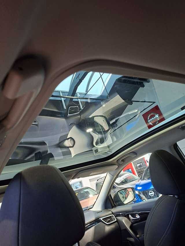 Nissan Qashqai Qashqai 1.3 DIG-T N-Connecta