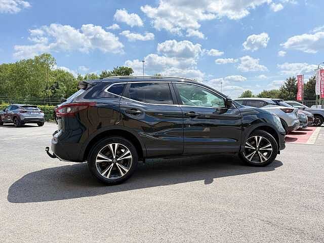 Nissan Qashqai Qashqai 1.3 DIG-T N-Connecta
