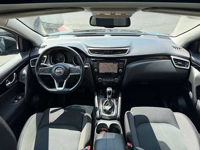 Nissan Qashqai Qashqai 1.3 DIG-T N-Connecta