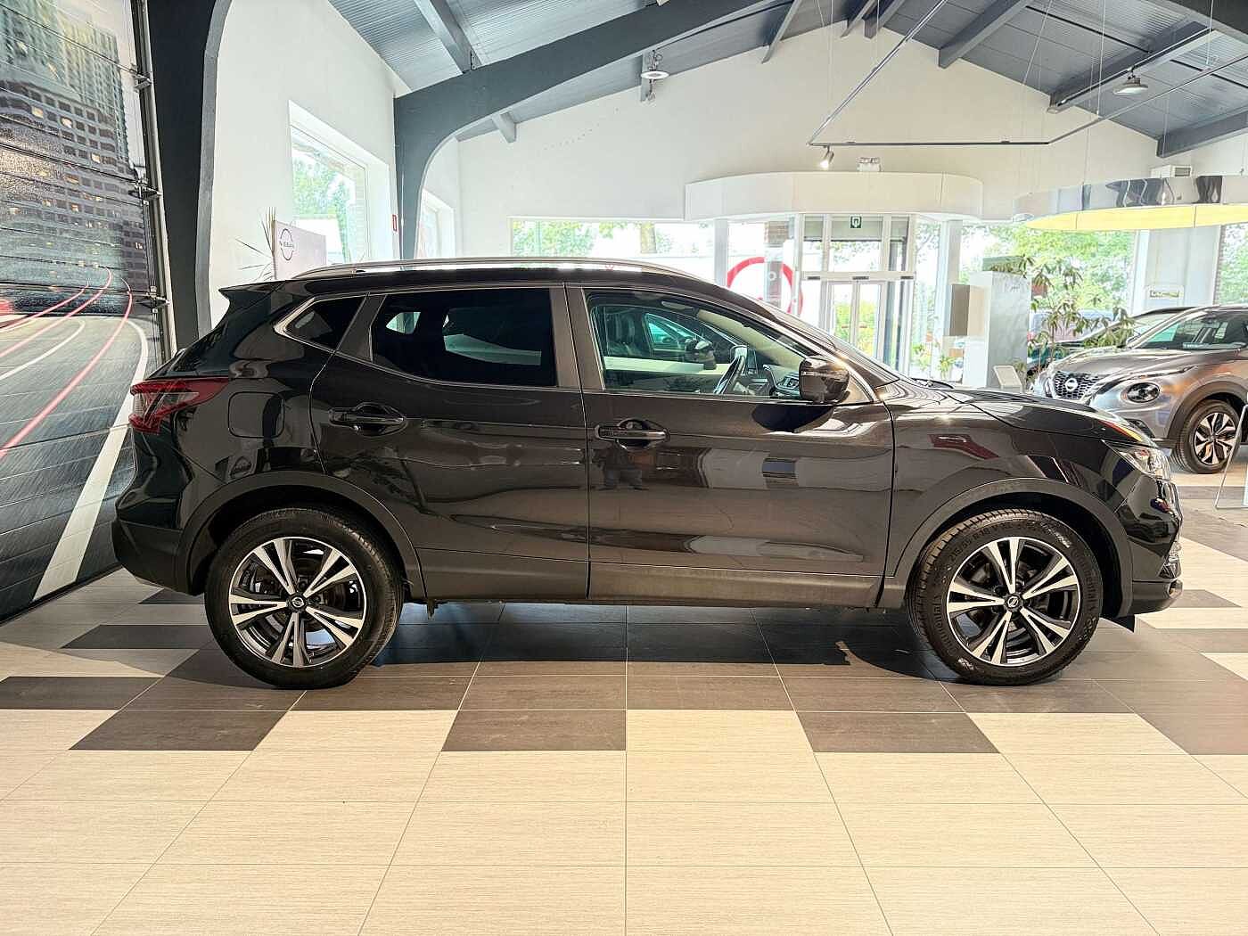 Nissan Qashqai Qashqai 1.3 DIG-T N-Connecta