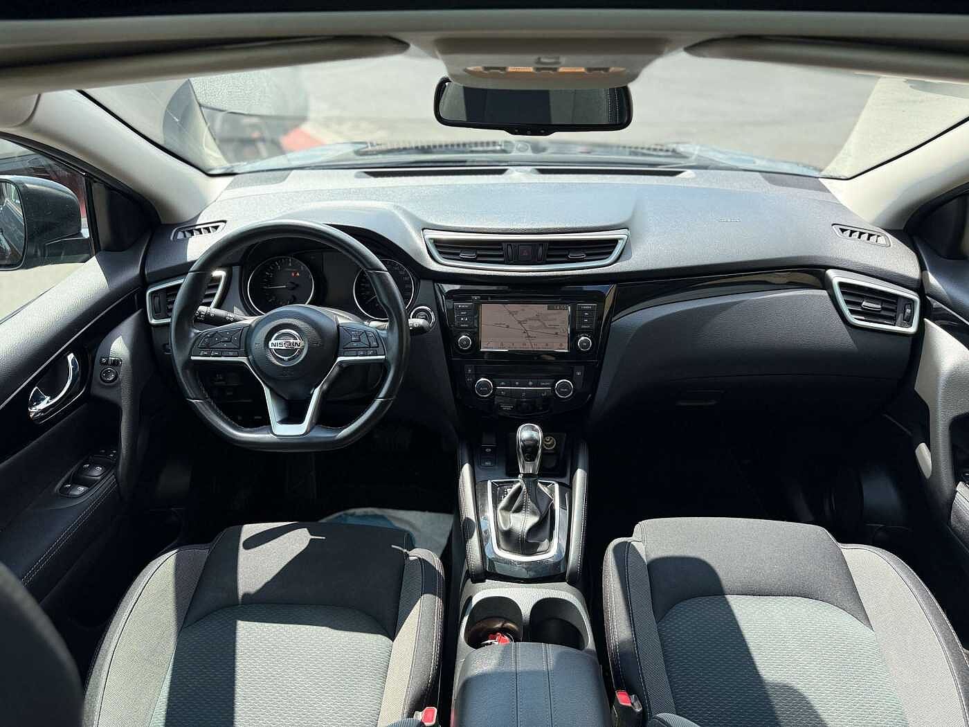 Nissan Qashqai Qashqai 1.3 DIG-T N-Connecta
