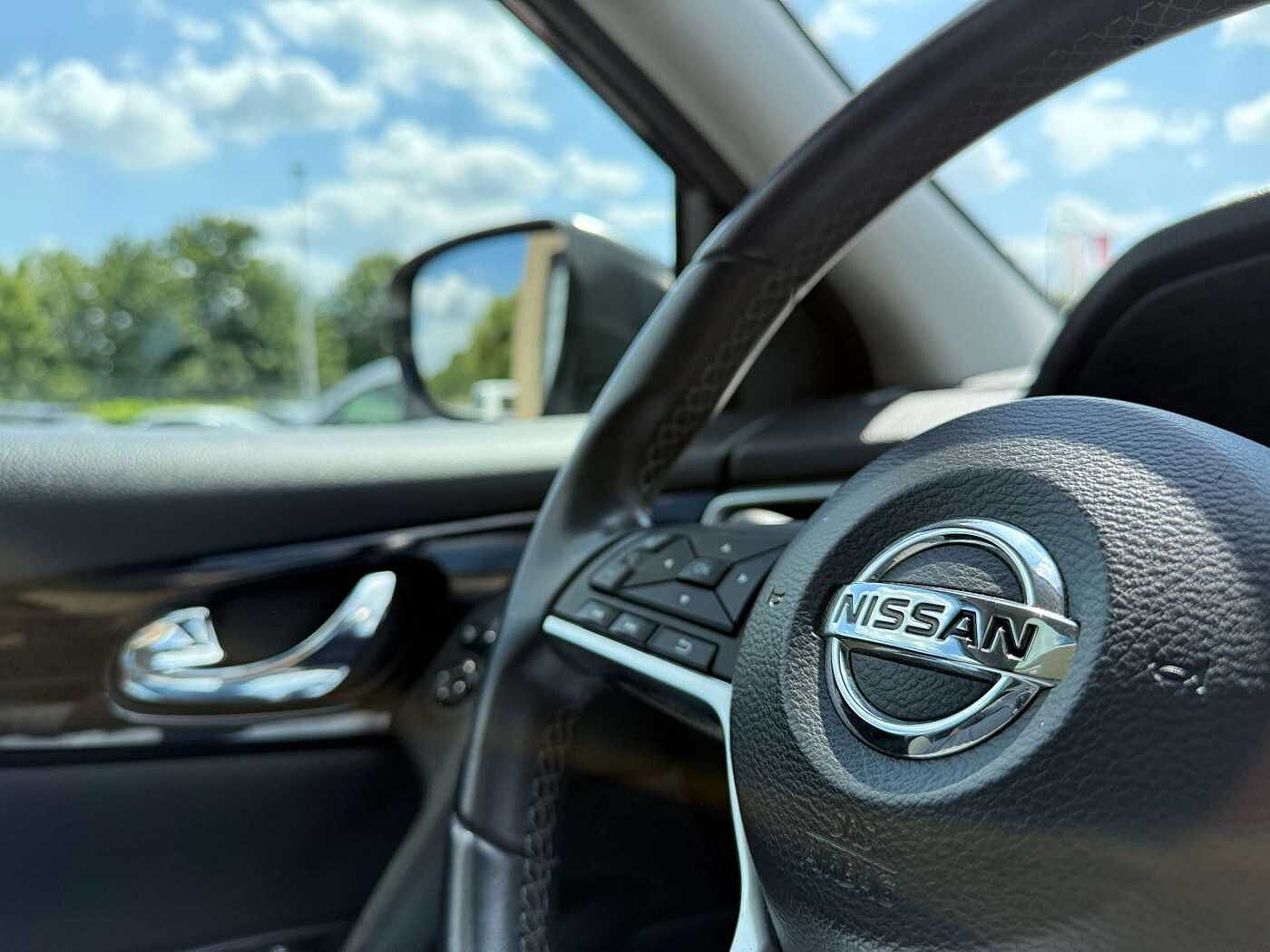 Nissan Qashqai Qashqai 1.3 DIG-T N-Connecta