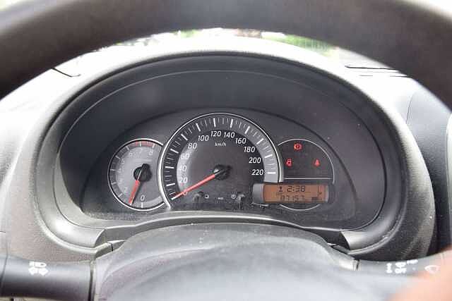 Nissan Micra Micra 1.2i Visia + air-co