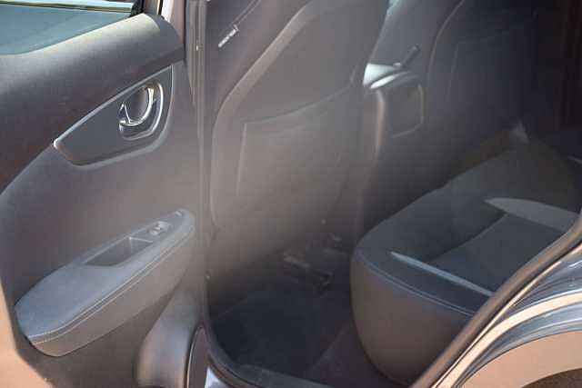 Nissan Qashqai Qashqai 1.3 DIG-T N-Connecta