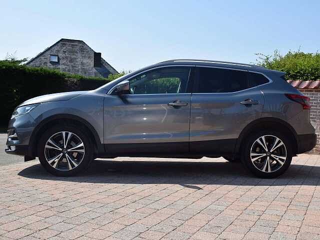 Nissan Qashqai Qashqai 1.3 DIG-T N-Connecta