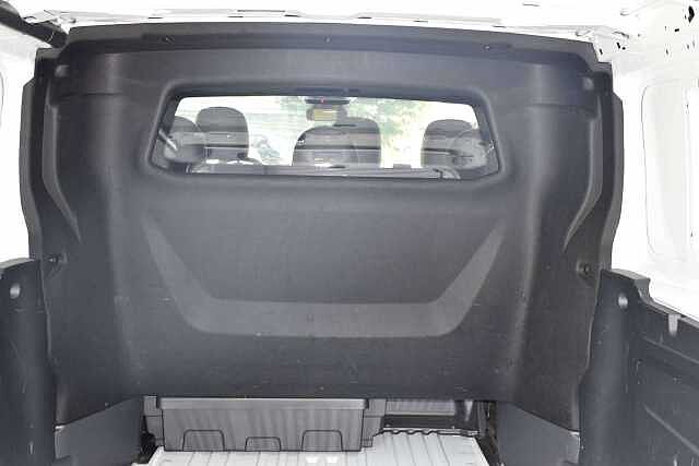 Nissan Primastar 2.0 dCi 30 L2H1 N-Connecta S/S lichtevracht dubbel cabine