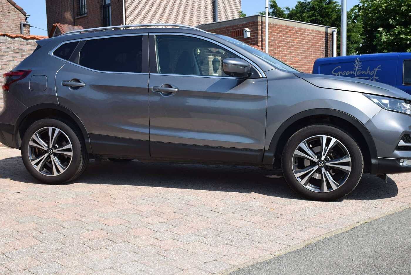 Nissan Qashqai Qashqai 1.3 DIG-T N-Connecta