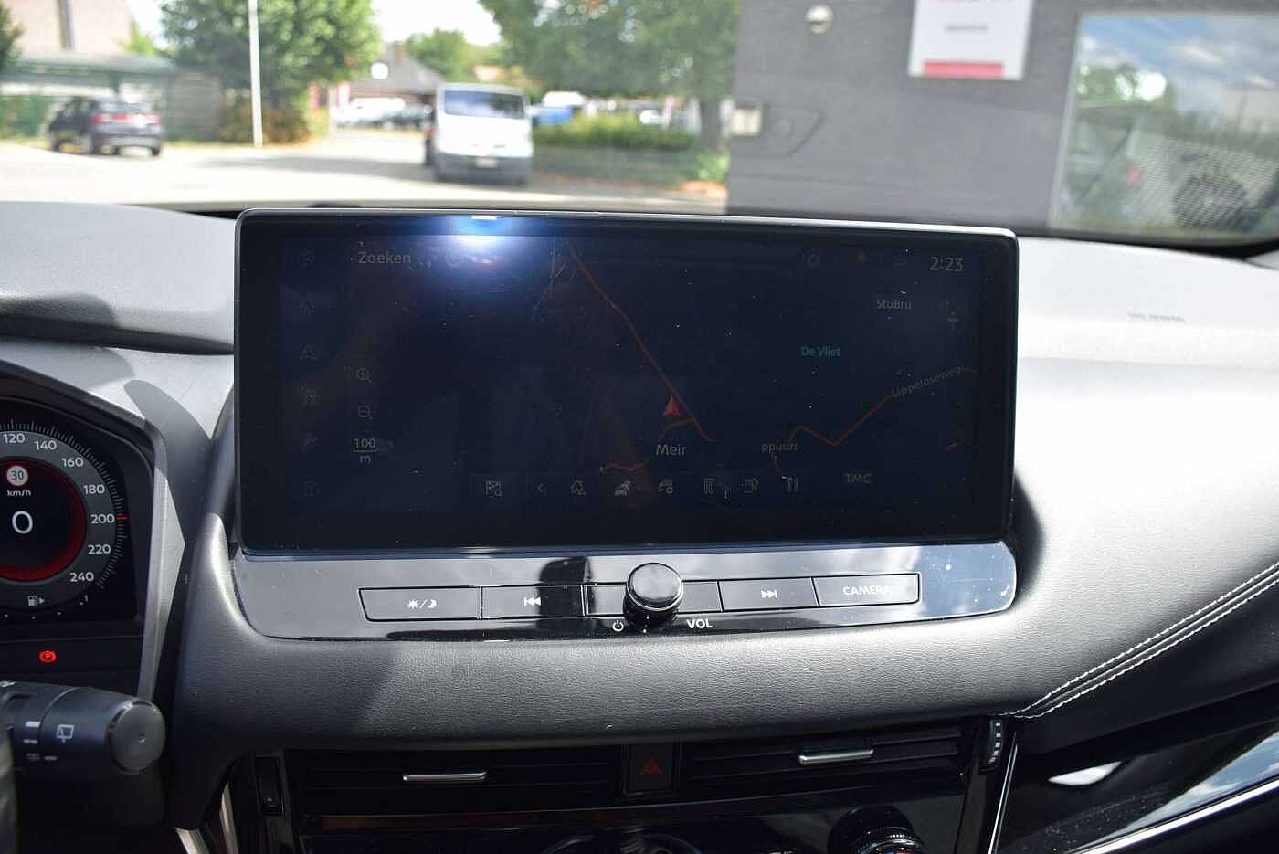 Nissan Qashqai Qashqai 1.3 DIG-T N-Connecta + design pack + easy pack